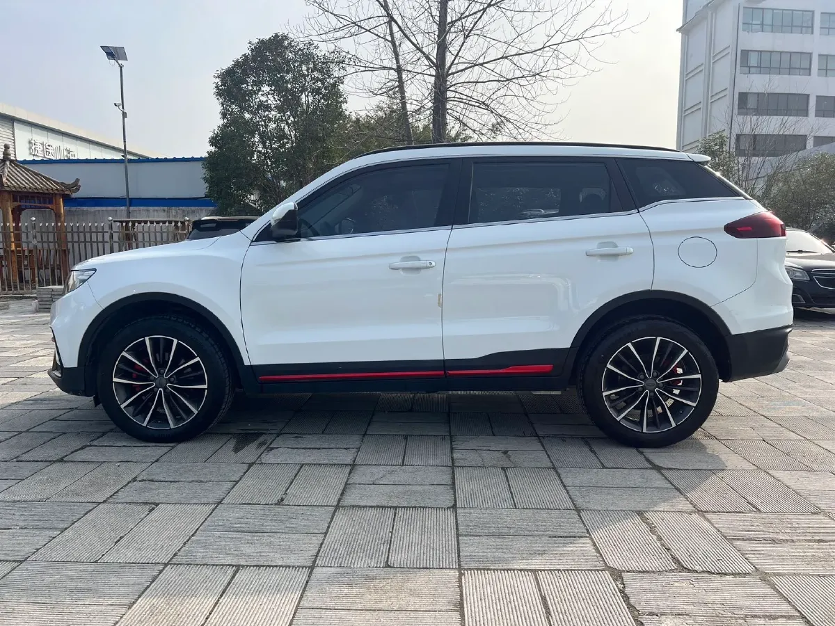 2021 Ford Escort 1.5L 122HP L3 6AT,autocango,china used car exporter,china ev exporter,chinese used car exporter,chinese used ev exporter