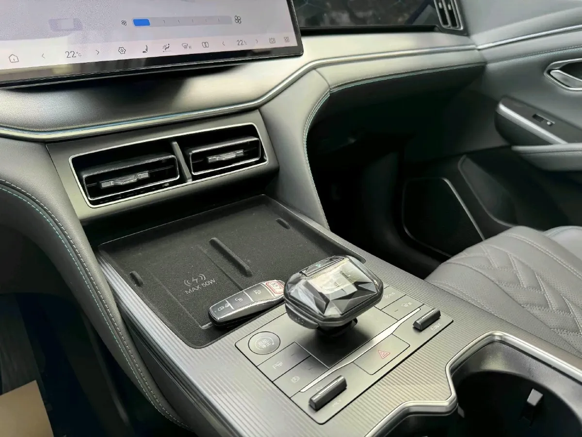 2025 BYD SongL DM-i 1.5L 101HP L4 E-CVT PHEV 26.6KWH,autocango,china used car exporter,china ev exporter,chinese used car exporter,chinese used ev exporter