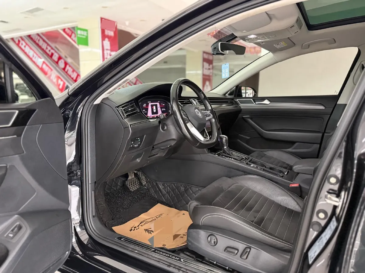 2020 Volkswagen Magotan 2.0T 186HP L4 7DCT,autocango,china used car exporter,china ev exporter,chinese used car exporter,chinese used ev exporter