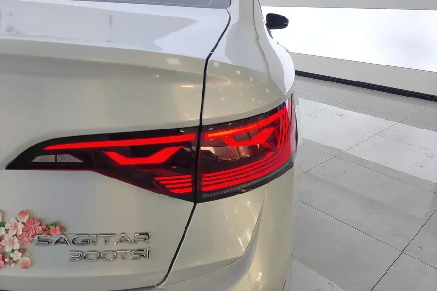 2023 Volkswagen Sagitar 1.5T 160HP L4 7DCT,autocango,china used car exporter,china ev exporter,chinese used car exporter,chinese used ev exporter