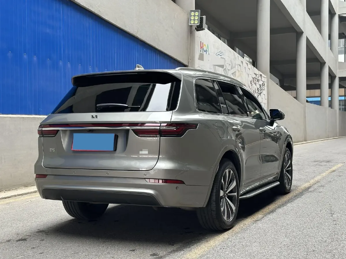 2020 Li ONE Range Extended 131HP REEV 40.5KWH,autocango,china used car exporter,china ev exporter,chinese used car exporter,chinese used ev exporter