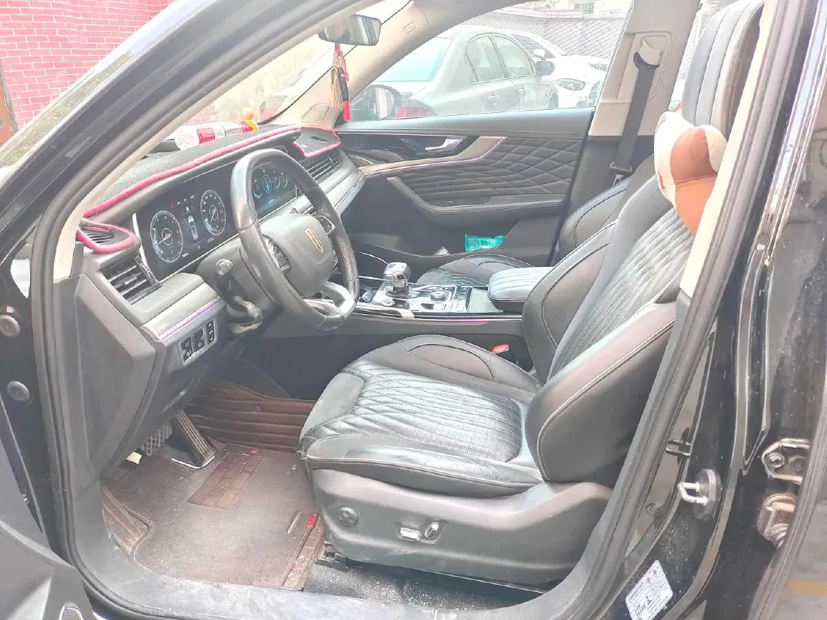 2022 HongQi HS5 2.0T 224HP L4 6AT,autocango,china used car exporter,china ev exporter,chinese used car exporter,chinese used ev exporter