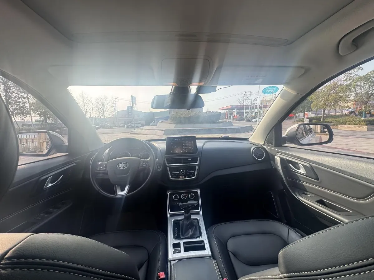 2019 Bestune X40 1.6L 114HP L4 6AT,autocango,china used car exporter,china ev exporter,chinese used car exporter,chinese used ev exporter