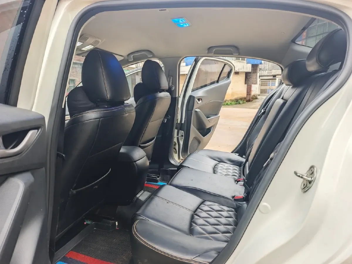 2017 Mazda 3 Axela 1.5L 117HP L4 6AT,autocango,china used car exporter,china ev exporter,chinese used car exporter,chinese used ev exporter