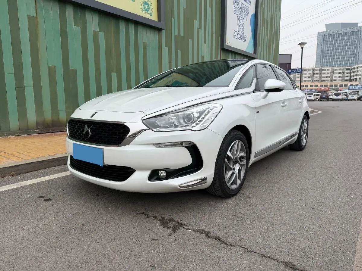 2014 DS 5 1.6T 163HP L4 6AT,autocango,china used car exporter,china ev exporter,chinese used car exporter,chinese used ev exporter