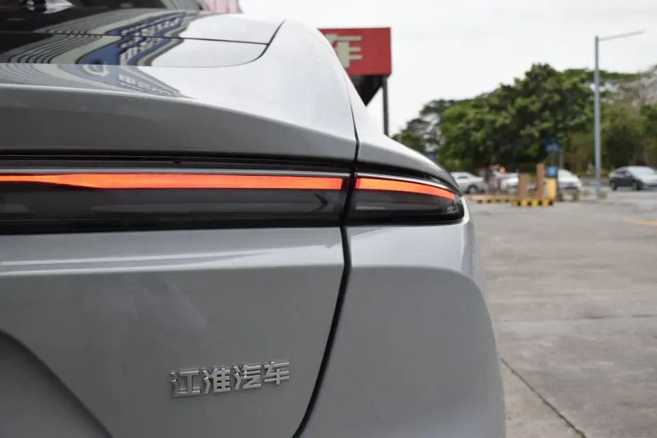 2022 JunTian HeiWuShi Youth 2.0T 203HP L4 6AT,autocango,china used car exporter,china ev exporter,chinese used car exporter,chinese used ev exporter