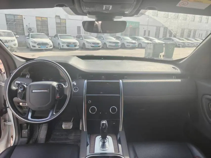 2020 Land Rover Discovery Sport 2.0T 249HP L4 9AT,autocango,china used car exporter,china ev exporter,chinese used car exporter,chinese used ev exporter