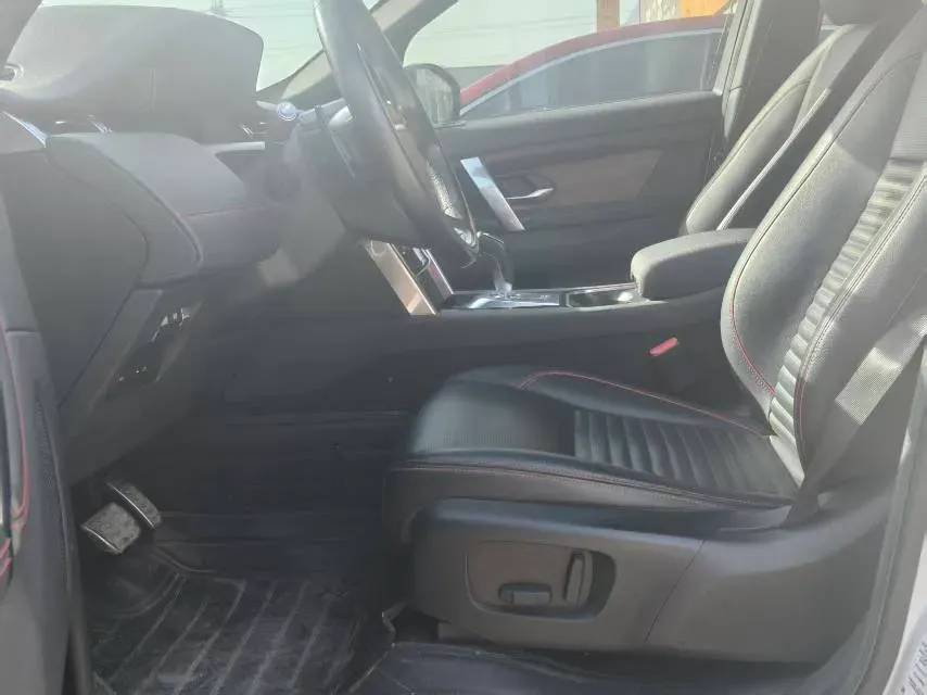 2020 Land Rover Discovery Sport 2.0T 249HP L4 9AT,autocango,china used car exporter,china ev exporter,chinese used car exporter,chinese used ev exporter