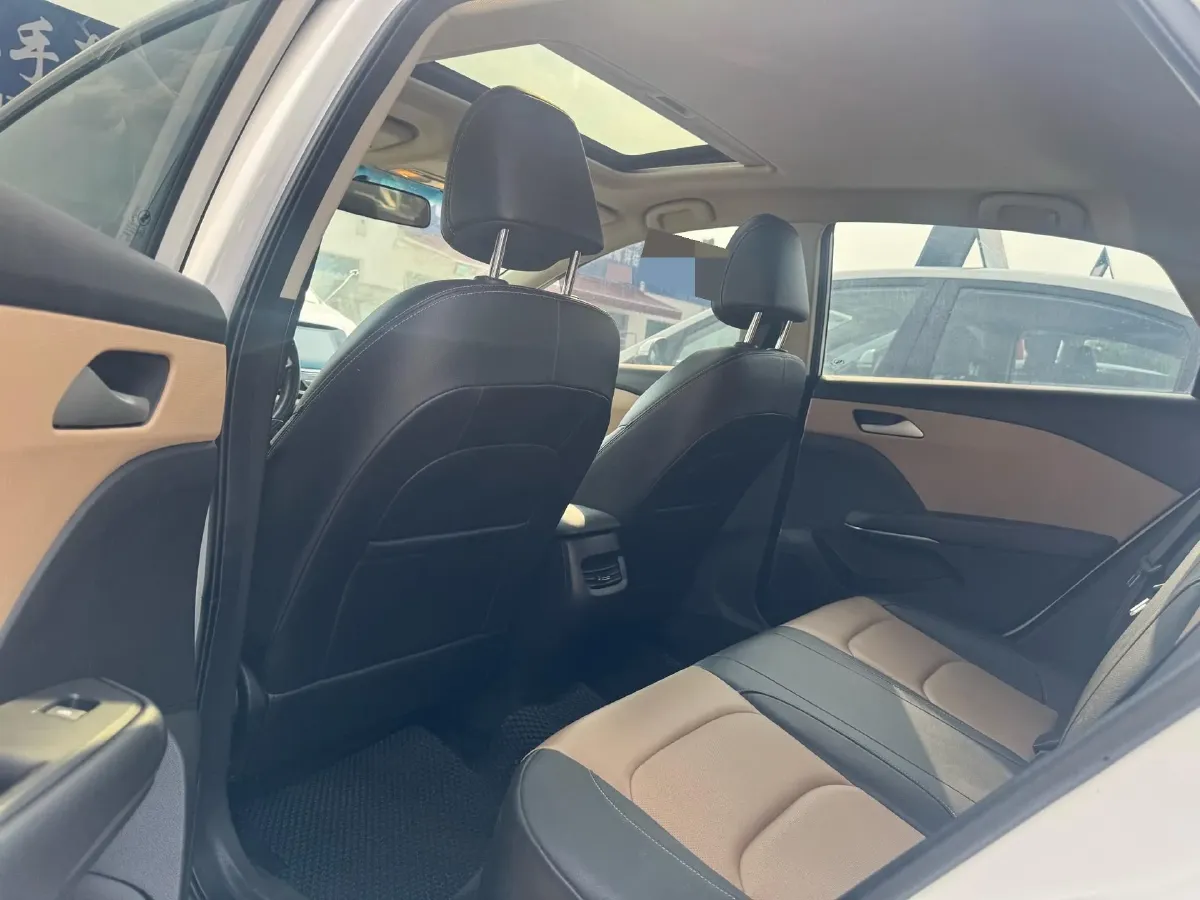 2022 Chevrolet Monza 1.5L 113HP L4 6AT,autocango,china used car exporter,china ev exporter,chinese used car exporter,chinese used ev exporter