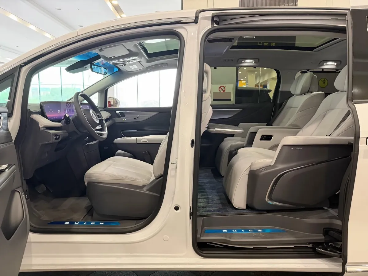 2025 Buick GL8 2.0T 237HP L4 9AT,autocango,china used car exporter,china ev exporter,chinese used car exporter,chinese used ev exporter