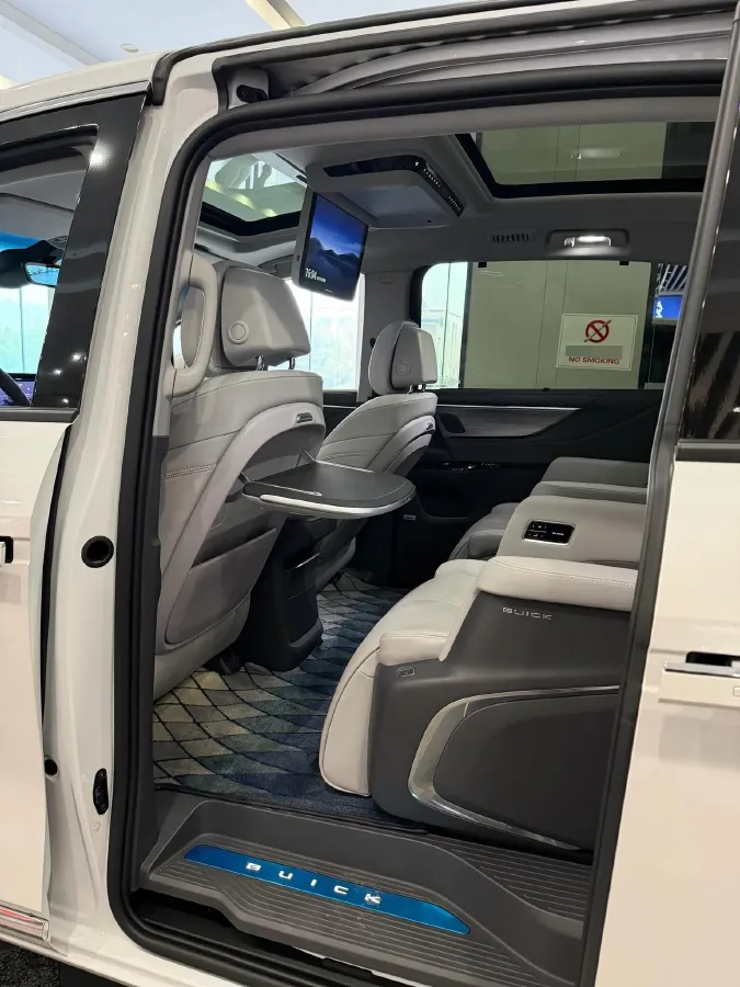 2025 Buick GL8 2.0T 237HP L4 9AT,autocango,china used car exporter,china ev exporter,chinese used car exporter,chinese used ev exporter