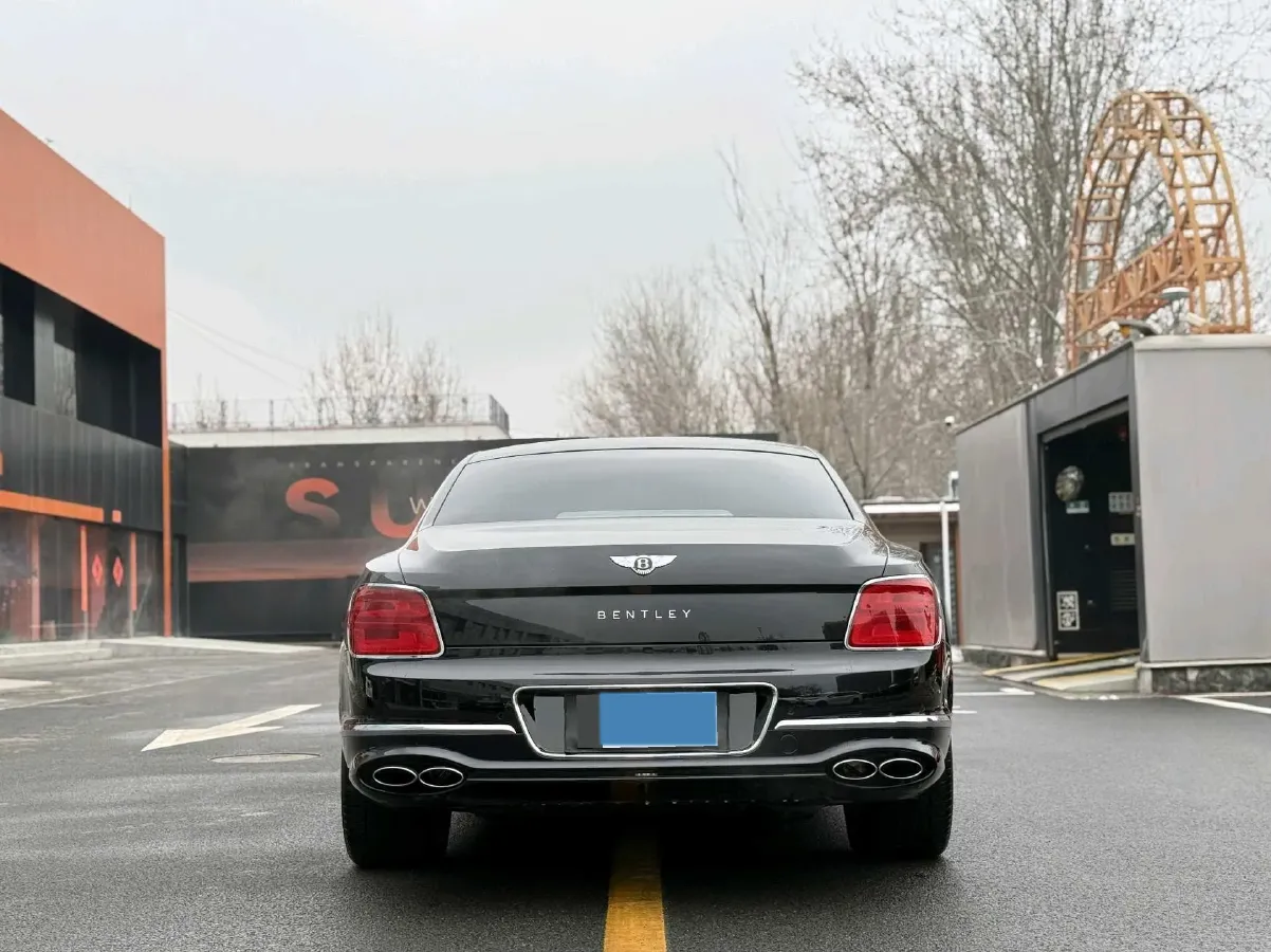 2022 Bentley Flying Spur 4.0T 550HP V8 8DCT,autocango,china used car exporter,china ev exporter,chinese used car exporter,chinese used ev exporter