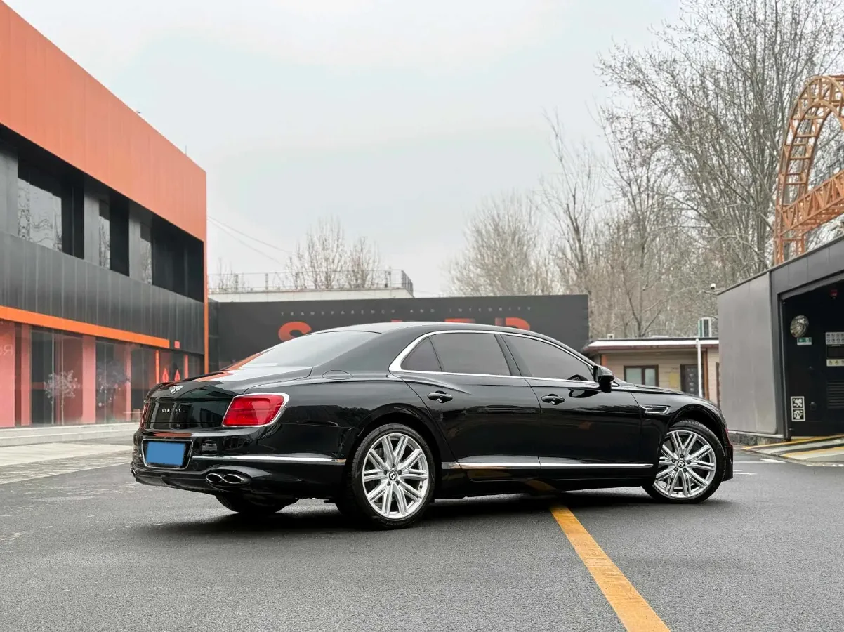2022 Bentley Flying Spur 4.0T 550HP V8 8DCT,autocango,china used car exporter,china ev exporter,chinese used car exporter,chinese used ev exporter