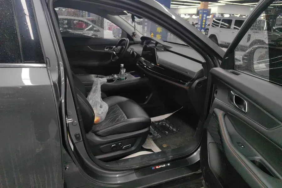 2022 Chevrolet Menlo BEV 61.1KWH,autocango,china used car exporter,china ev exporter,chinese used car exporter,chinese used ev exporter