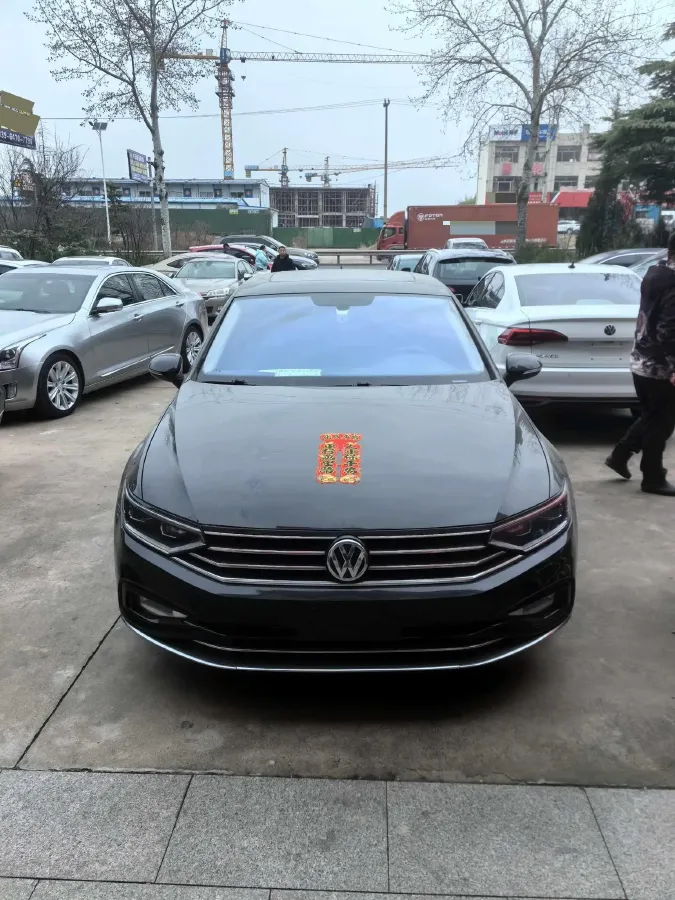 2020 Volkswagen Magotan 2.0T 186HP L4 7DCT,autocango,china used car exporter,china ev exporter,chinese used car exporter,chinese used ev exporter