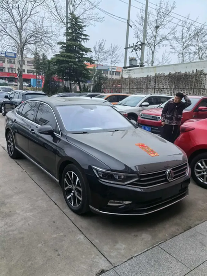 2020 Volkswagen Magotan 2.0T 186HP L4 7DCT,autocango,china used car exporter,china ev exporter,chinese used car exporter,chinese used ev exporter