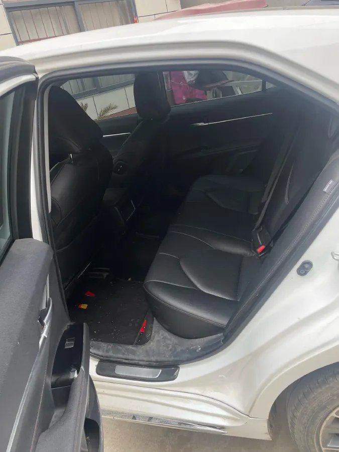 2023 Toyota Camry 2.5L 207HP L4 8AT,autocango,china used car exporter,china ev exporter,chinese used car exporter,chinese used ev exporter