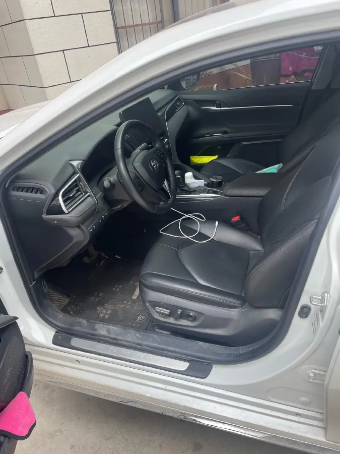 2023 Toyota Camry 2.5L 207HP L4 8AT,autocango,china used car exporter,china ev exporter,chinese used car exporter,chinese used ev exporter