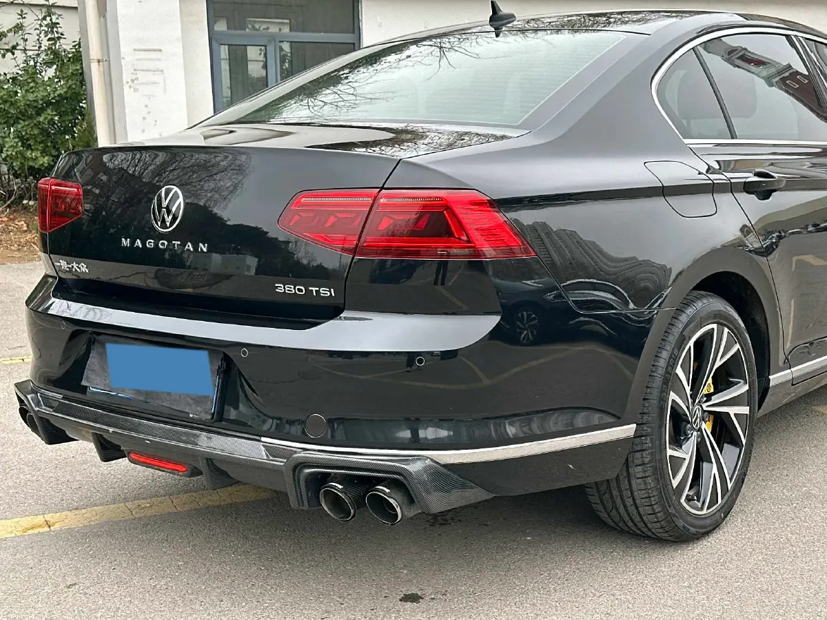 2020 Volkswagen Magotan 2.0T 186HP L4 7DCT,autocango,china used car exporter,china ev exporter,chinese used car exporter,chinese used ev exporter