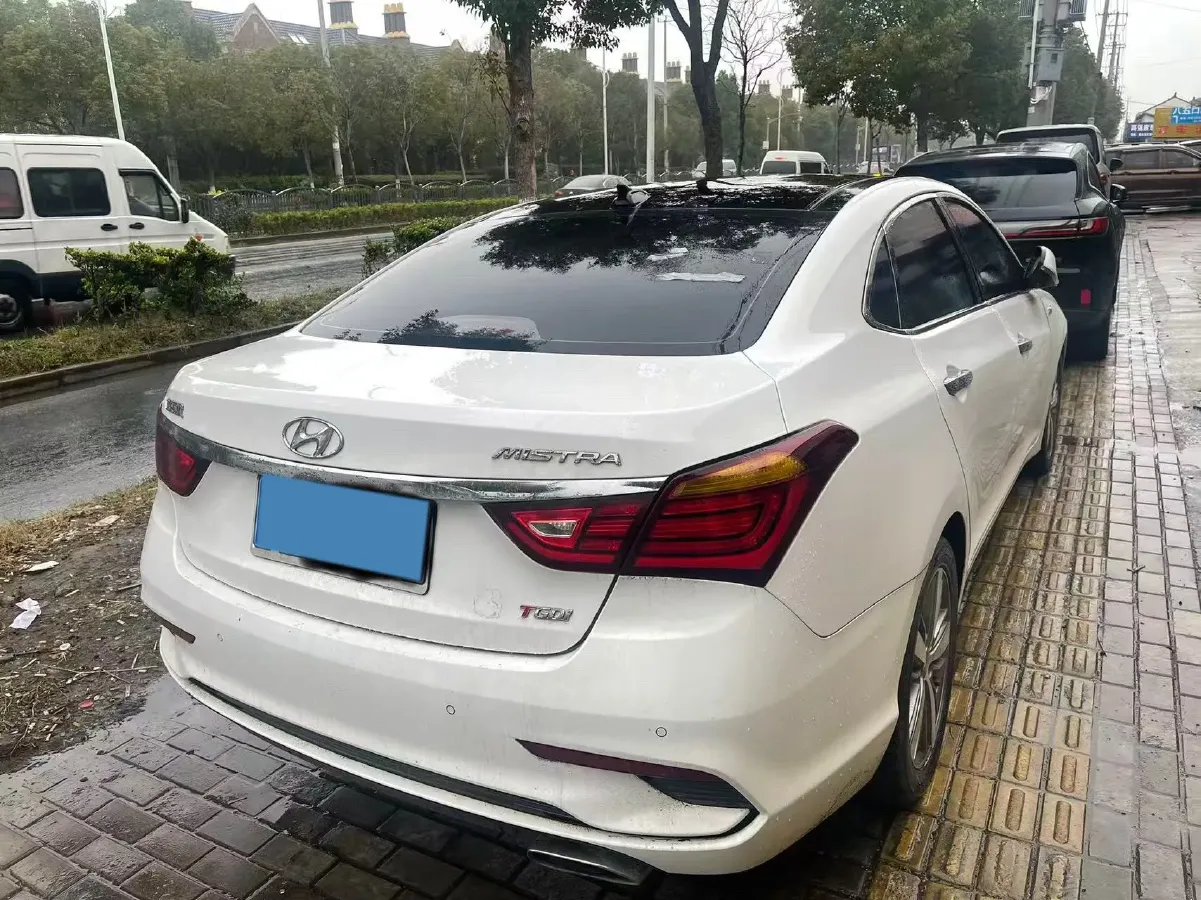 2017 Hyundai Mistra 1.6T 175HP L4 7DCT,autocango,china used car exporter,china ev exporter,chinese used car exporter,chinese used ev exporter