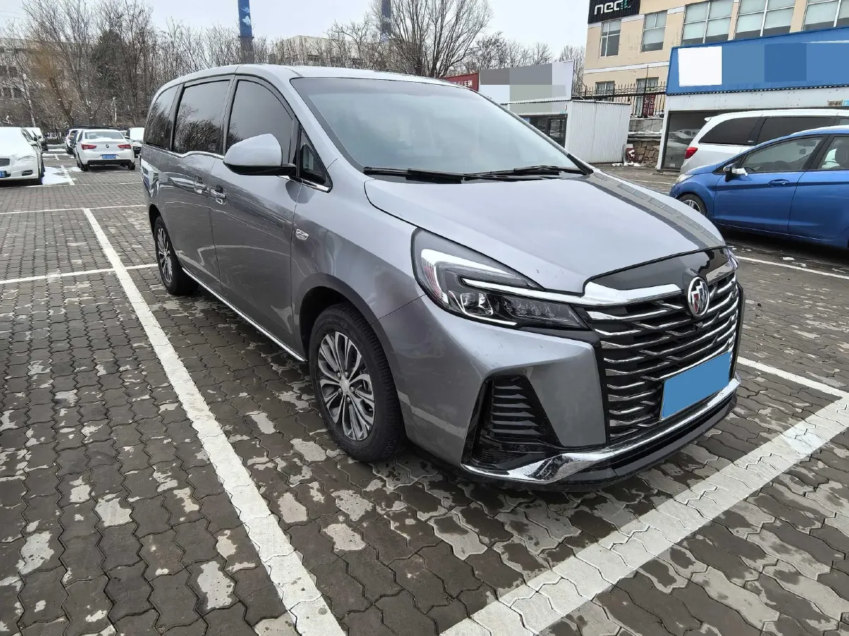 2022 Buick GL8 2.0T 237HP L4 9AT,autocango,china used car exporter,china ev exporter,chinese used car exporter,chinese used ev exporter