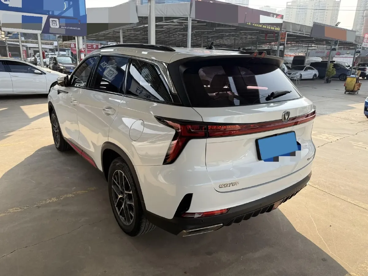 2022 ChangAn CS75 Plus 1.5T 188HP L4 8AT,autocango,china used car exporter,china ev exporter,chinese used car exporter,chinese used ev exporter