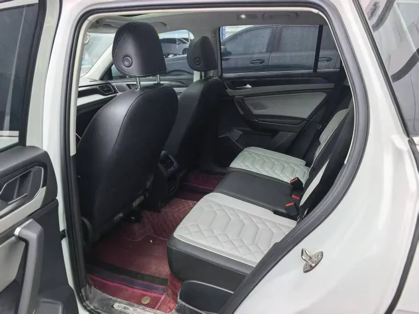 2023 Volkswagen Tayron 2.0T 186HP L4 7DCT,autocango,china used car exporter,china ev exporter,chinese used car exporter,chinese used ev exporter