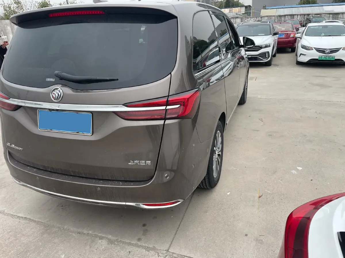 2021 Buick GL8 2.0T 237HP L4 9AT,autocango,china used car exporter,china ev exporter,chinese used car exporter,chinese used ev exporter