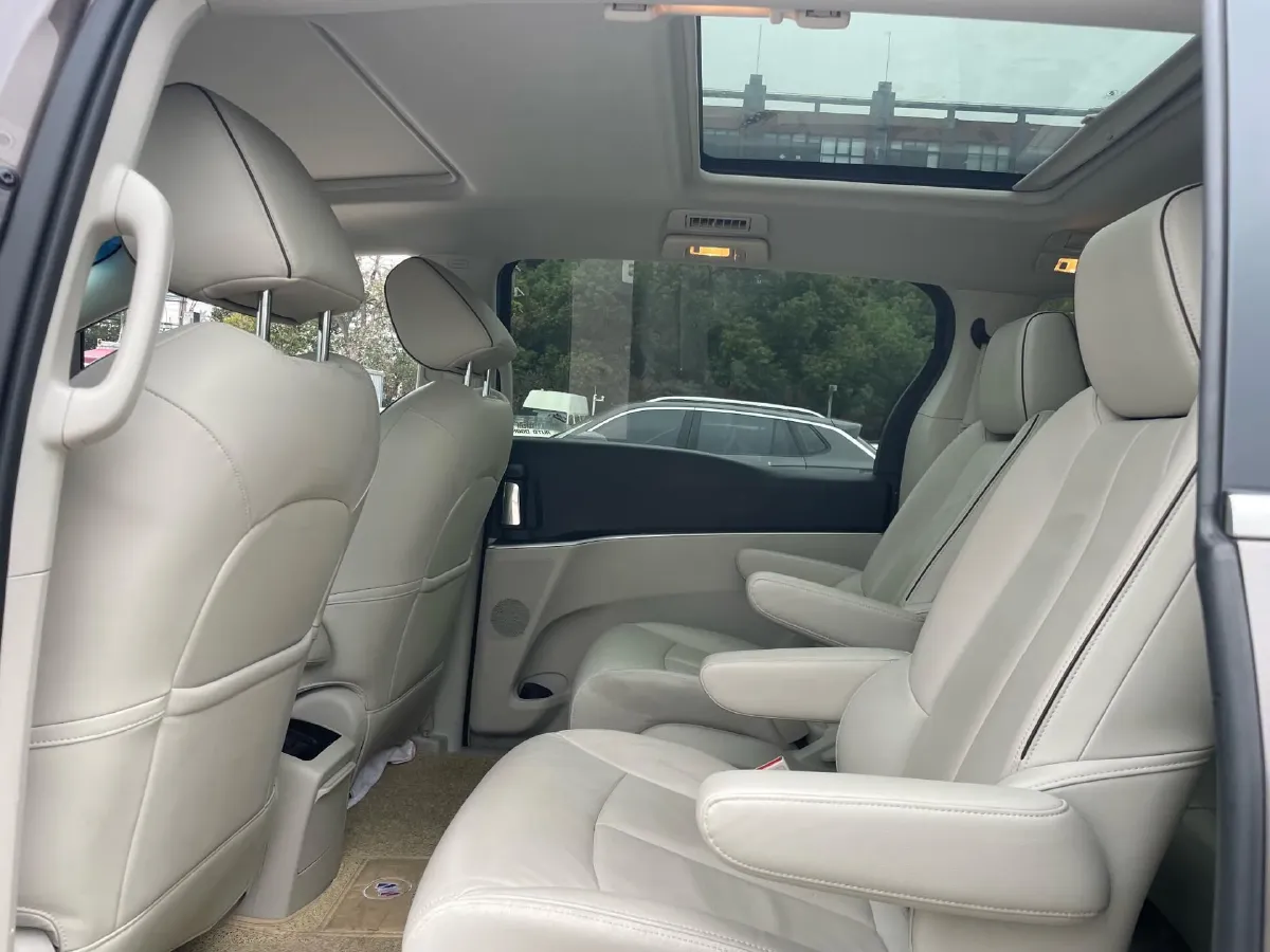 2021 Buick GL8 2.0T 237HP L4 9AT,autocango,china used car exporter,china ev exporter,chinese used car exporter,chinese used ev exporter