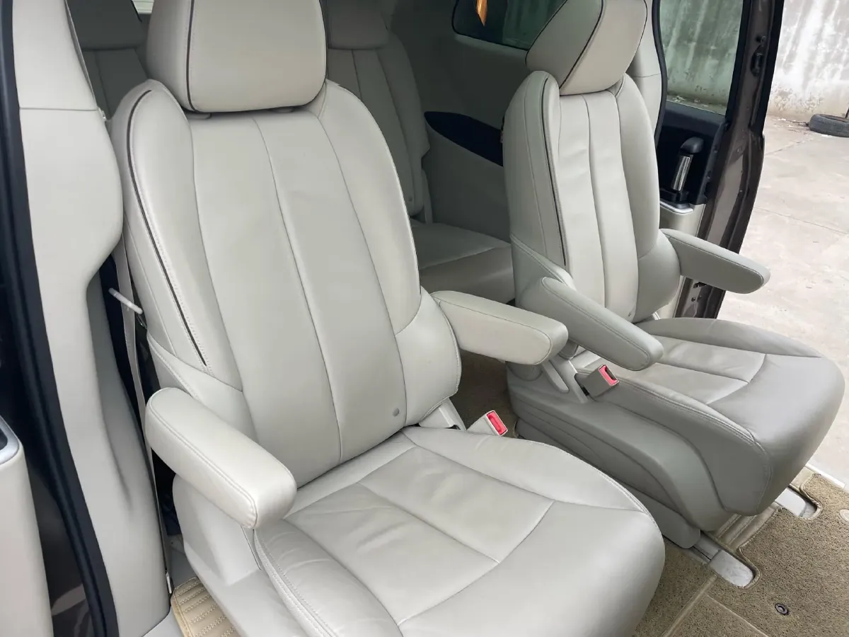 2021 Buick GL8 2.0T 237HP L4 9AT,autocango,china used car exporter,china ev exporter,chinese used car exporter,chinese used ev exporter