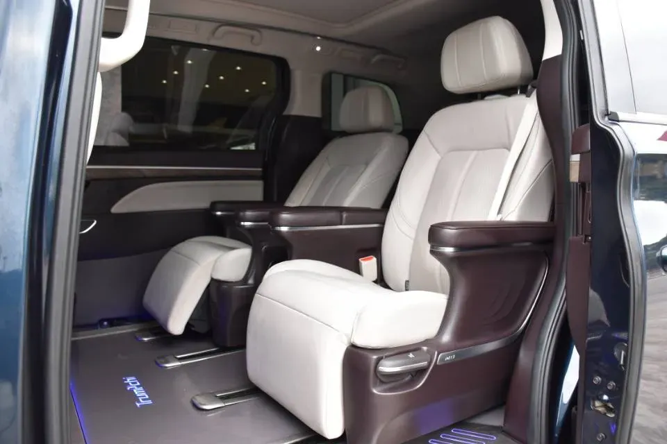 2021 GAC Trumpchi M8 2.0T 252HP L4 8AT,autocango,china used car exporter,china ev exporter,chinese used car exporter,chinese used ev exporter