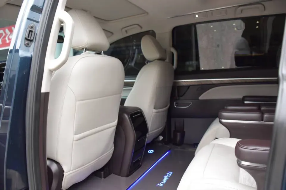 2021 GAC Trumpchi M8 2.0T 252HP L4 8AT,autocango,china used car exporter,china ev exporter,chinese used car exporter,chinese used ev exporter