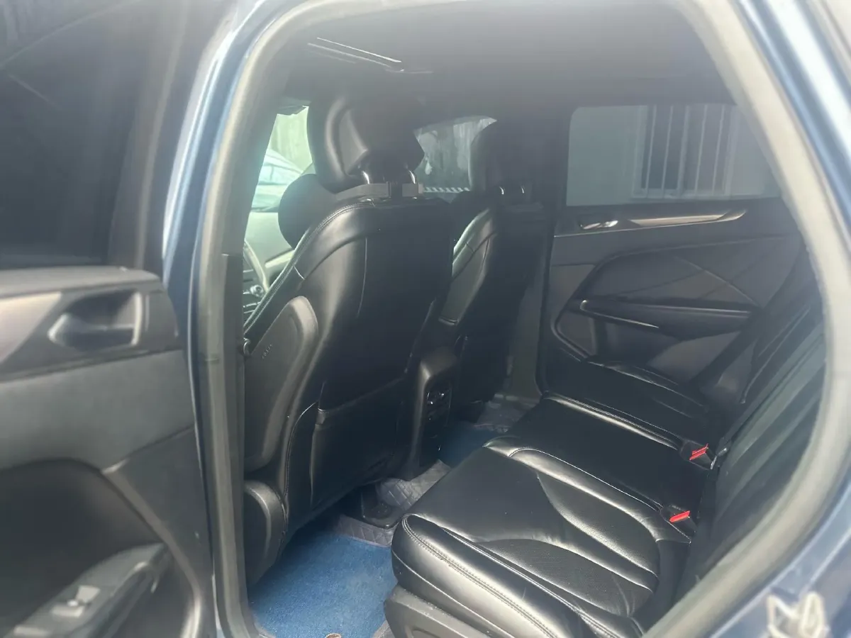 2018 Lincoln MKC 2.0T 203HP L4 6AT,autocango,china used car exporter,china ev exporter,chinese used car exporter,chinese used ev exporter