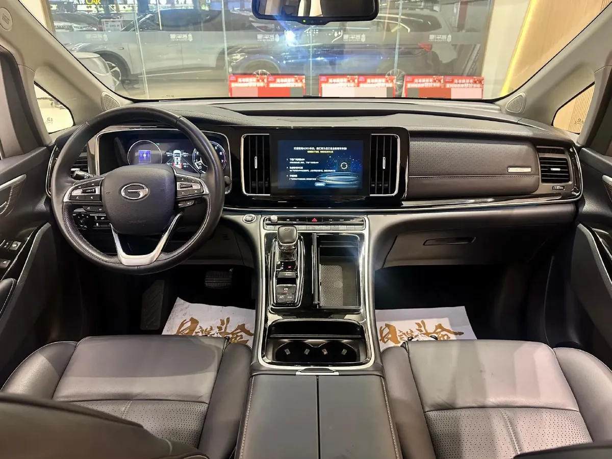 2021 GAC Trumpchi M8 2.0T 252HP L4 8AT,autocango,china used car exporter,china ev exporter,chinese used car exporter,chinese used ev exporter