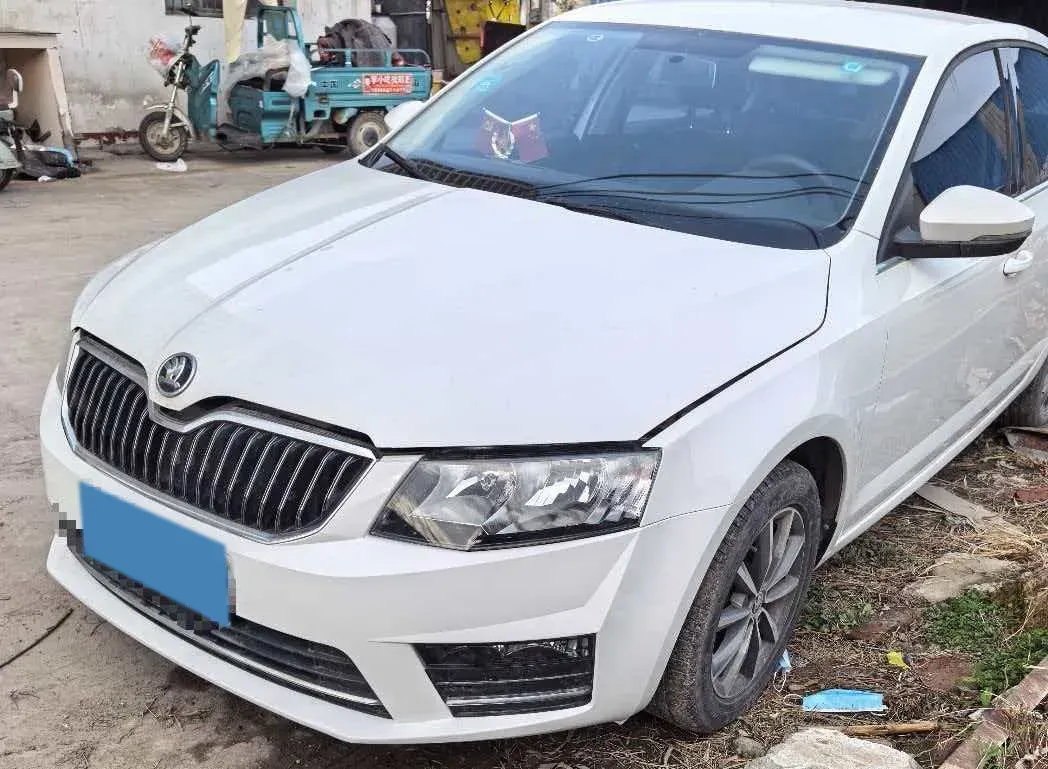 2017 Skoda Octavia 1.6L 110HP L4 6AT,autocango,china used car exporter,china ev exporter,chinese used car exporter,chinese used ev exporter
