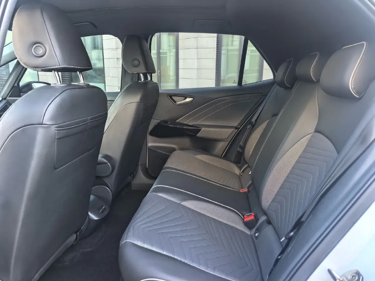 2024 Volkswagen ID.3 BEV 52.8KWH,autocango,china used car exporter,china ev exporter,chinese used car exporter,chinese used ev exporter