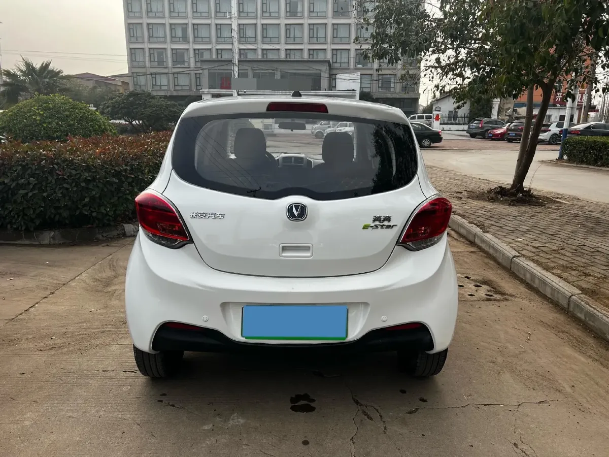 2020 ChangAn BenBen E-Star BEV 32.2KWH,autocango,china used car exporter,china ev exporter,chinese used car exporter,chinese used ev exporter