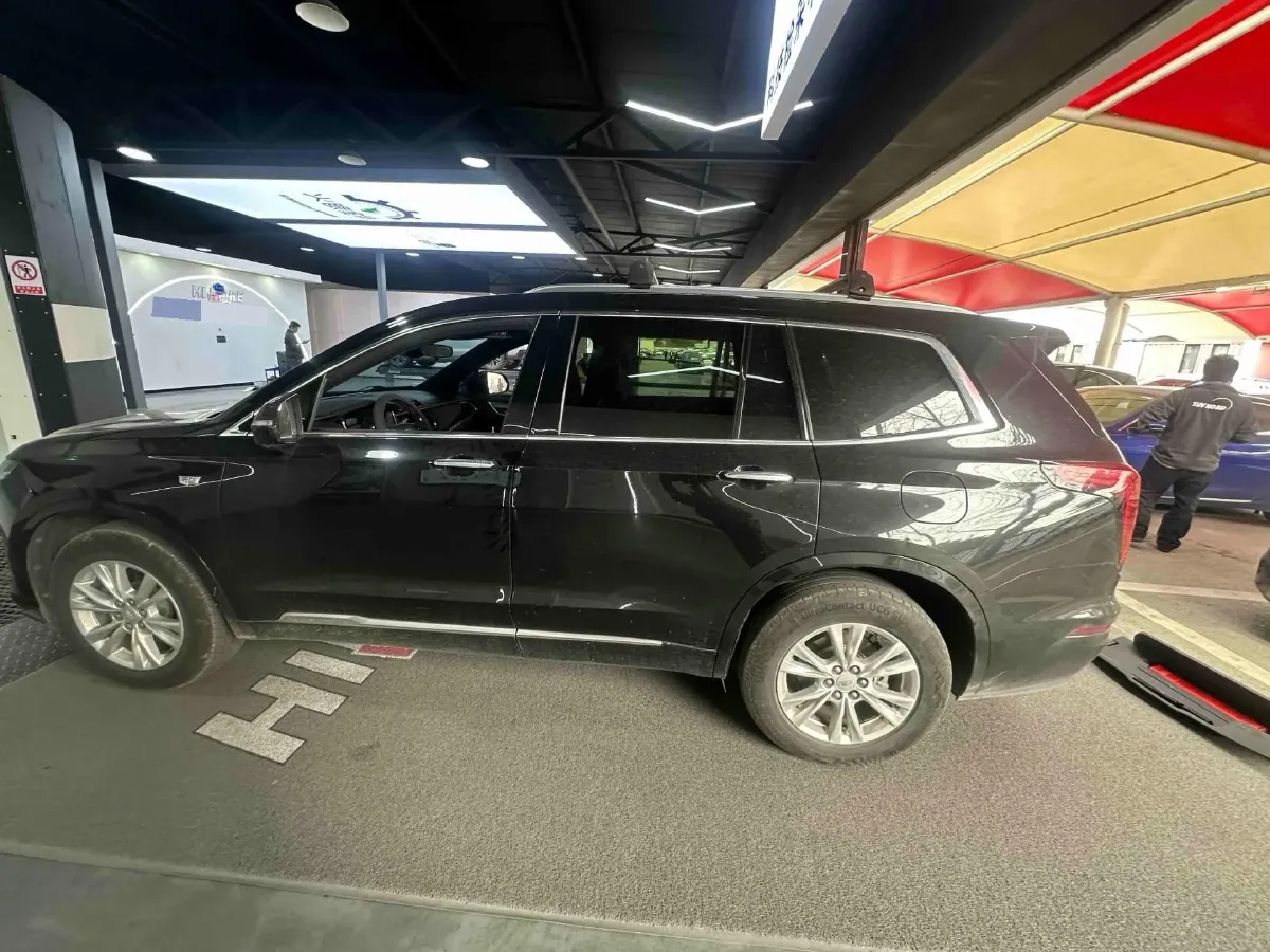 2021 Cadillac XT6 2.0T 237HP L4 9AT,autocango,china used car exporter,china ev exporter,chinese used car exporter,chinese used ev exporter