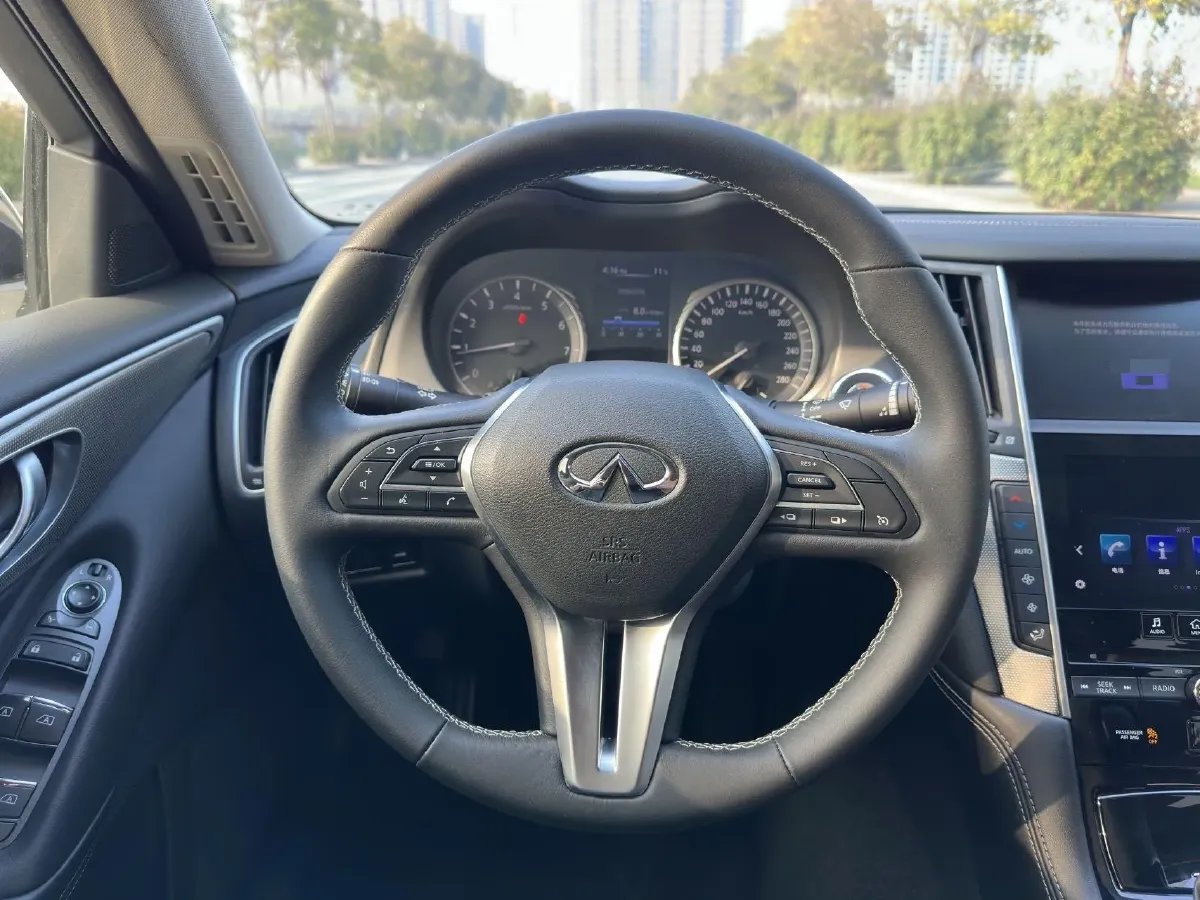 2018 Jeep Grand Commander 2.0T 265HP L4 9AT,autocango,china used car exporter,china ev exporter,chinese used car exporter,chinese used ev exporter