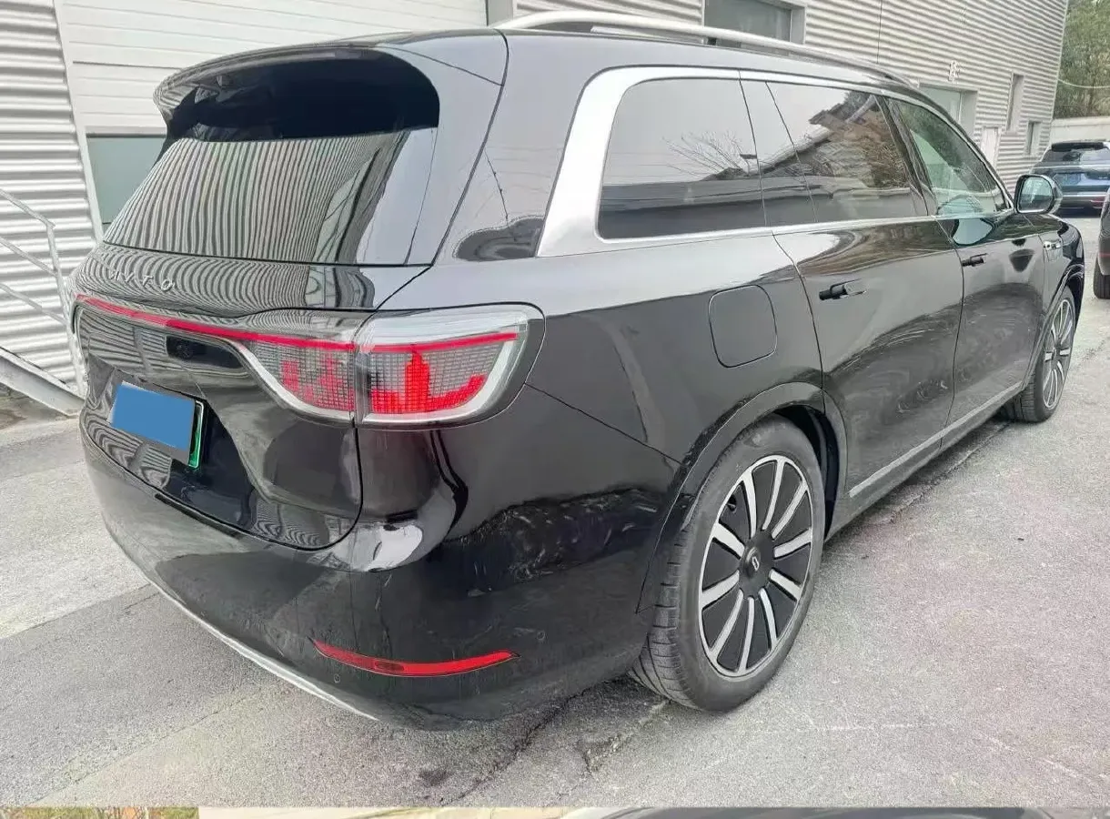 2024 AITO AITO M9 1.5T 152HP L4 REEV 42KWH,autocango,china used car exporter,china ev exporter,chinese used car exporter,chinese used ev exporter