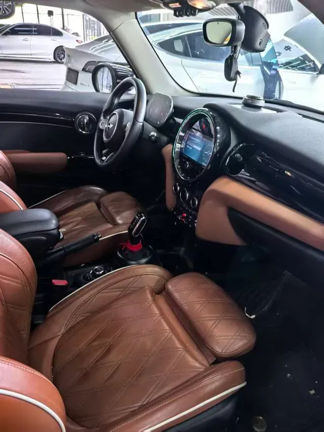 2022 MINI MINI 1.5T 136HP L3 7DCT,autocango,china used car exporter,china ev exporter,chinese used car exporter,chinese used ev exporter