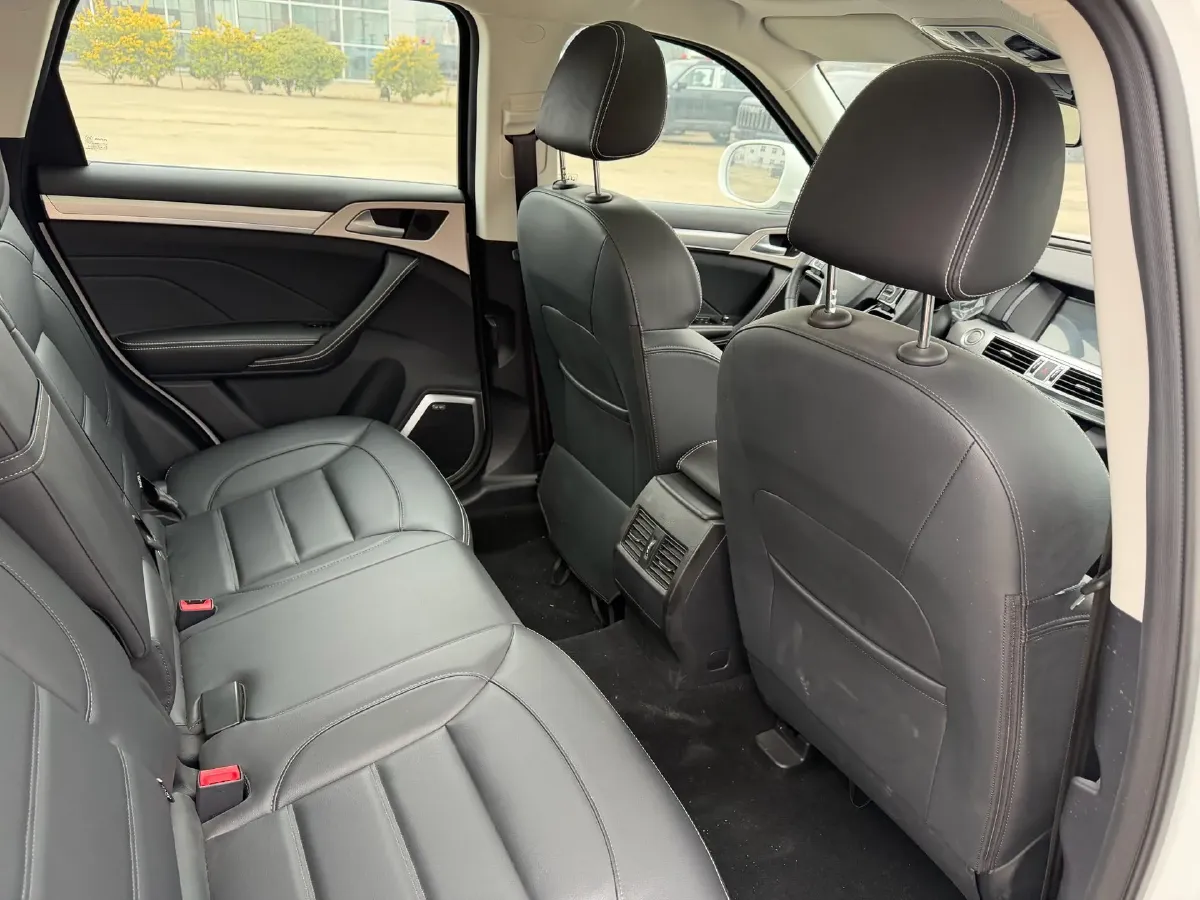2021 Haval H7 2.0T 227HP L4 7DCT,autocango,china used car exporter,china ev exporter,chinese used car exporter,chinese used ev exporter