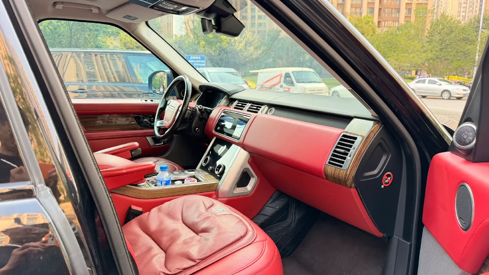 2018 Land Rover Range Rover Evoque 2.0T 241HP L4 9AT,autocango,china used car exporter,china ev exporter,chinese used car exporter,chinese used ev exporter