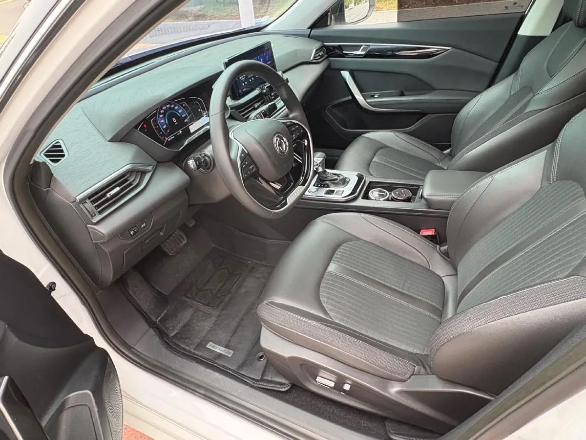 2020 DongFeng Aeolus YiXuan 1.5T 150HP L4 6DCT,autocango,china used car exporter,china ev exporter,chinese used car exporter,chinese used ev exporter