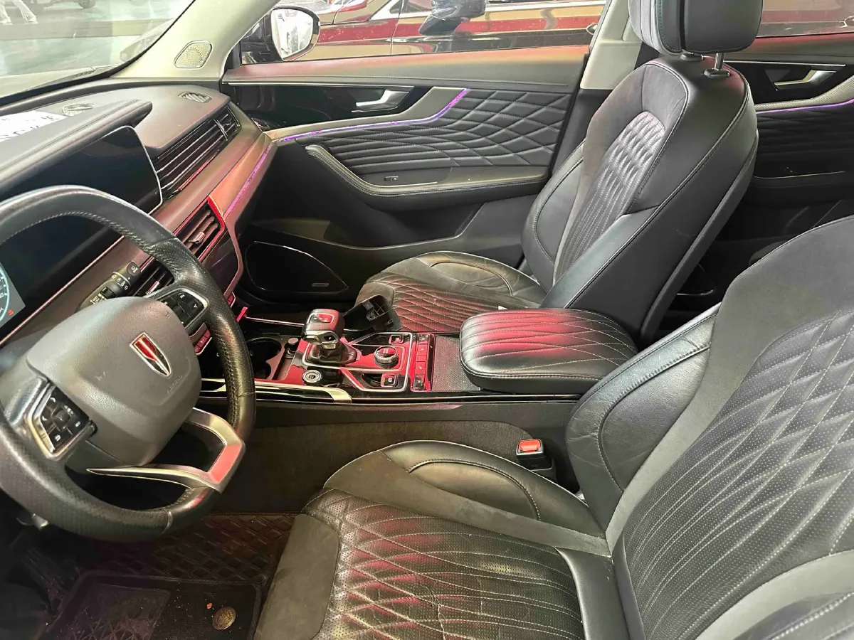 2022 HongQi HS5 2.0T 224HP L4 6AT,autocango,china used car exporter,china ev exporter,chinese used car exporter,chinese used ev exporter