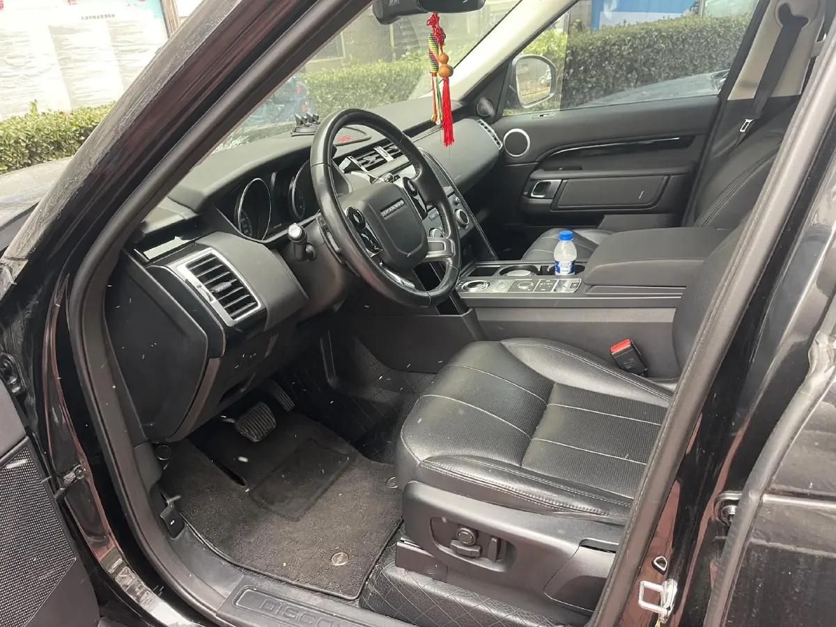 2019 Land Rover Discovery 2.0T 300HP L4 8AT,autocango,china used car exporter,china ev exporter,chinese used car exporter,chinese used ev exporter