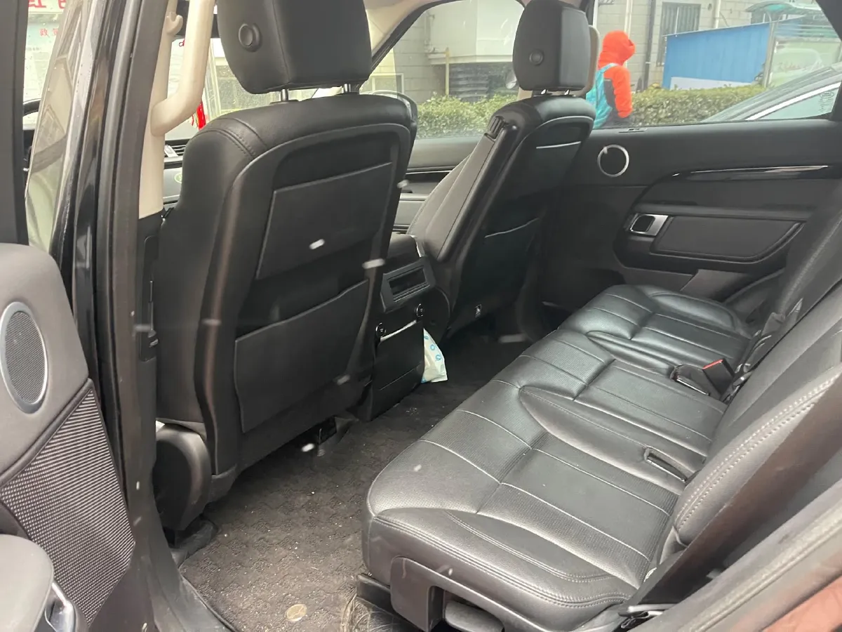 2019 Land Rover Discovery 2.0T 300HP L4 8AT,autocango,china used car exporter,china ev exporter,chinese used car exporter,chinese used ev exporter