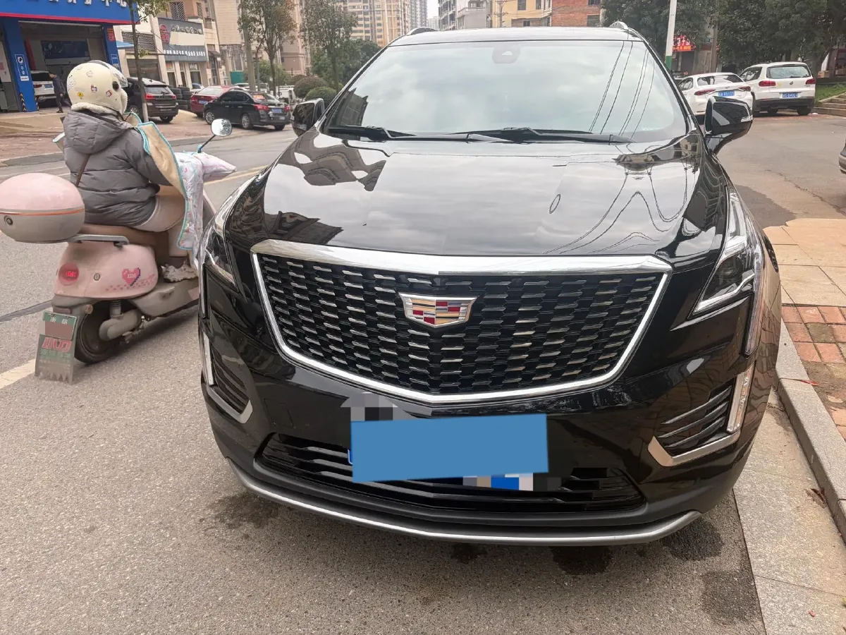 2023 Cadillac XT5 2.0T 237HP L4 9AT,autocango,china used car exporter,china ev exporter,chinese used car exporter,chinese used ev exporter