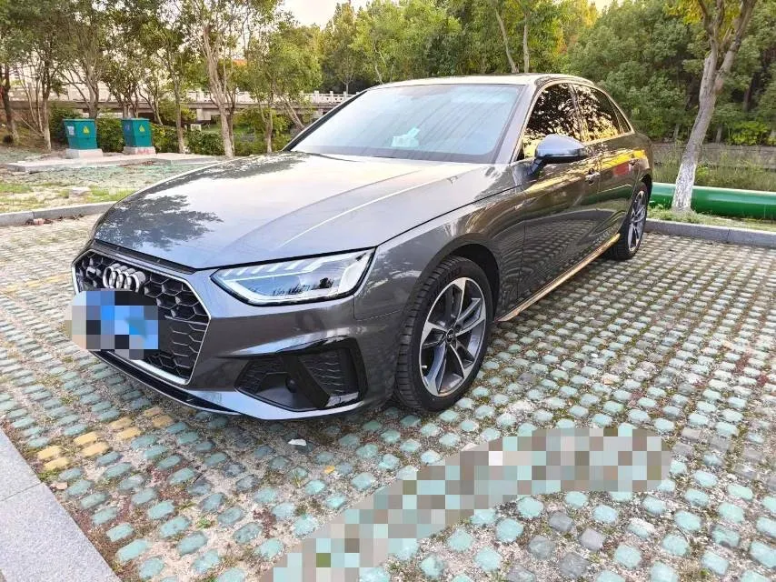 2023 Audi A4L 2.0T 190HP L4 7DCT,autocango,china used car exporter,china ev exporter,chinese used car exporter,chinese used ev exporter