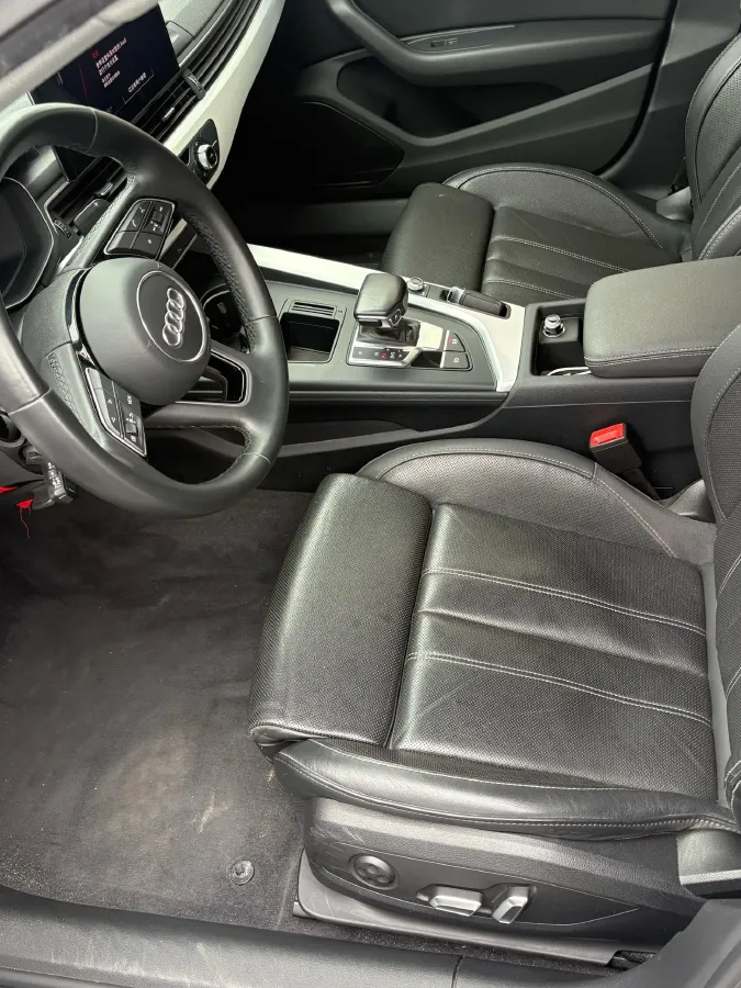 2024 Audi A4L 2.0T 190HP L4 7DCT,autocango,china used car exporter,china ev exporter,chinese used car exporter,chinese used ev exporter